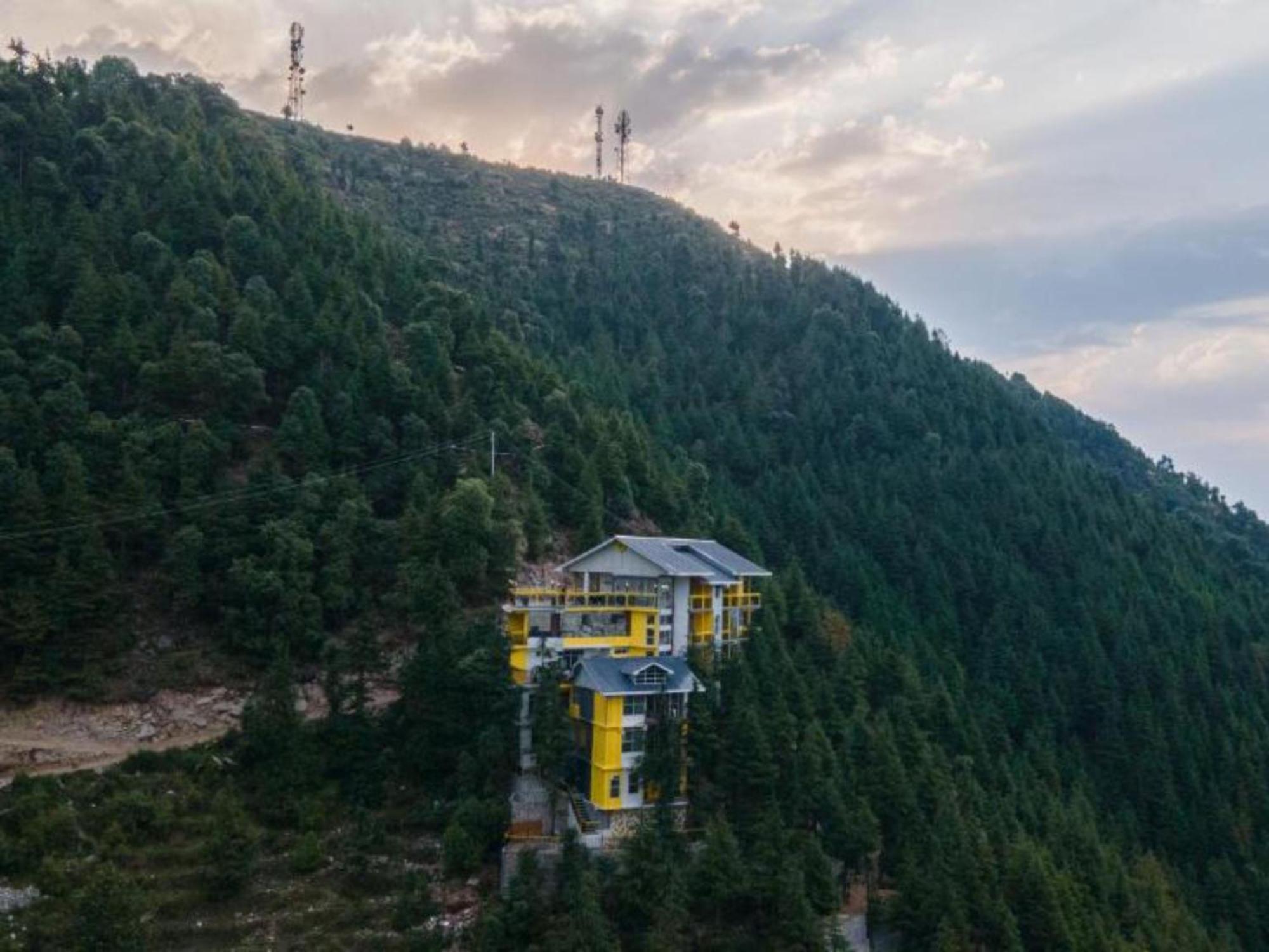 The Hosteller Khajjiar Экстерьер фото